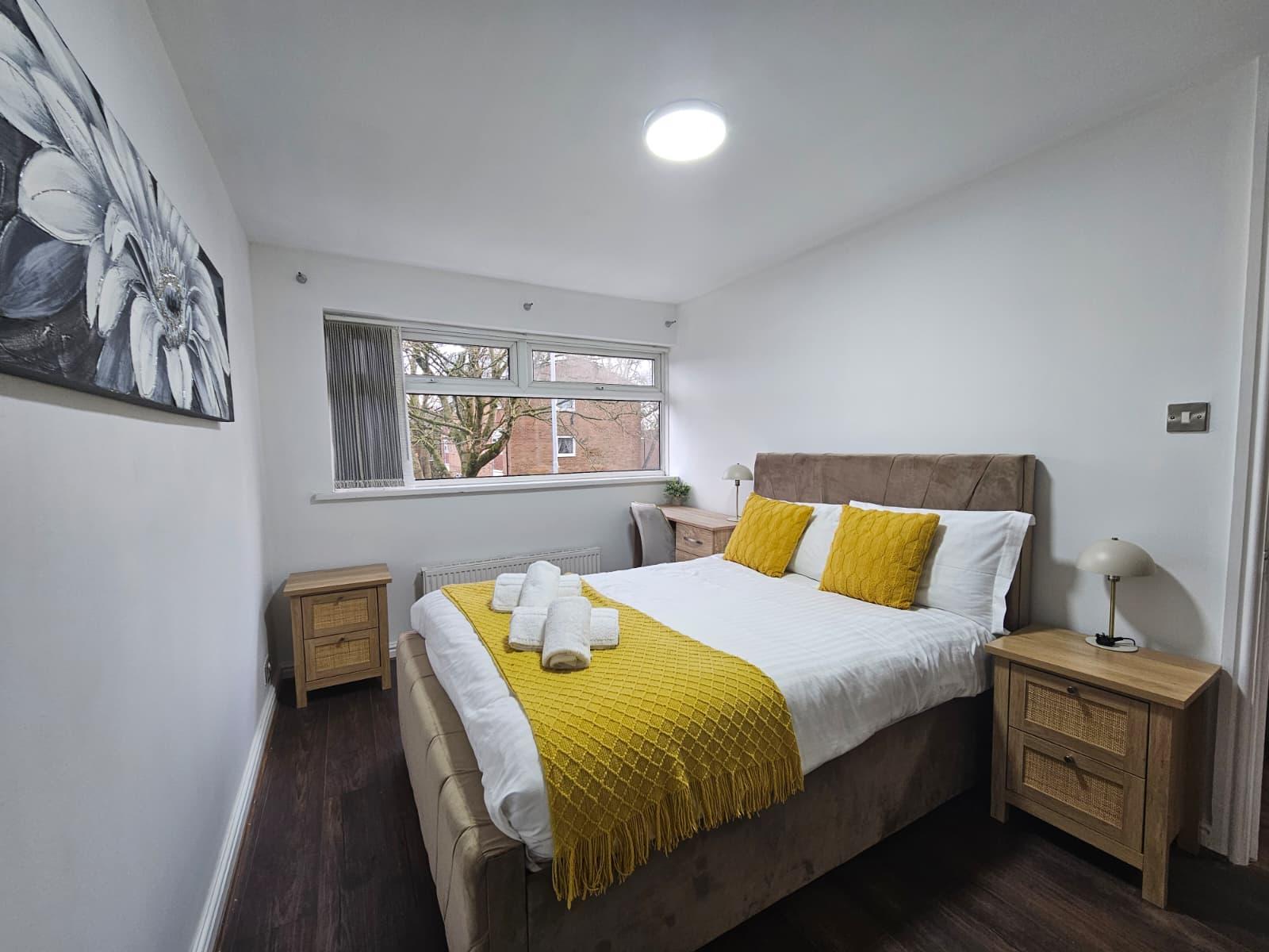 Bright & Stylish 3BR Home Near Manchester Centre2