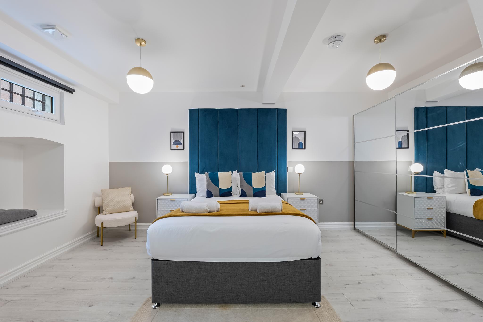 2BR | 2BA | Birmingham | WiFi | Free Gated Parking3