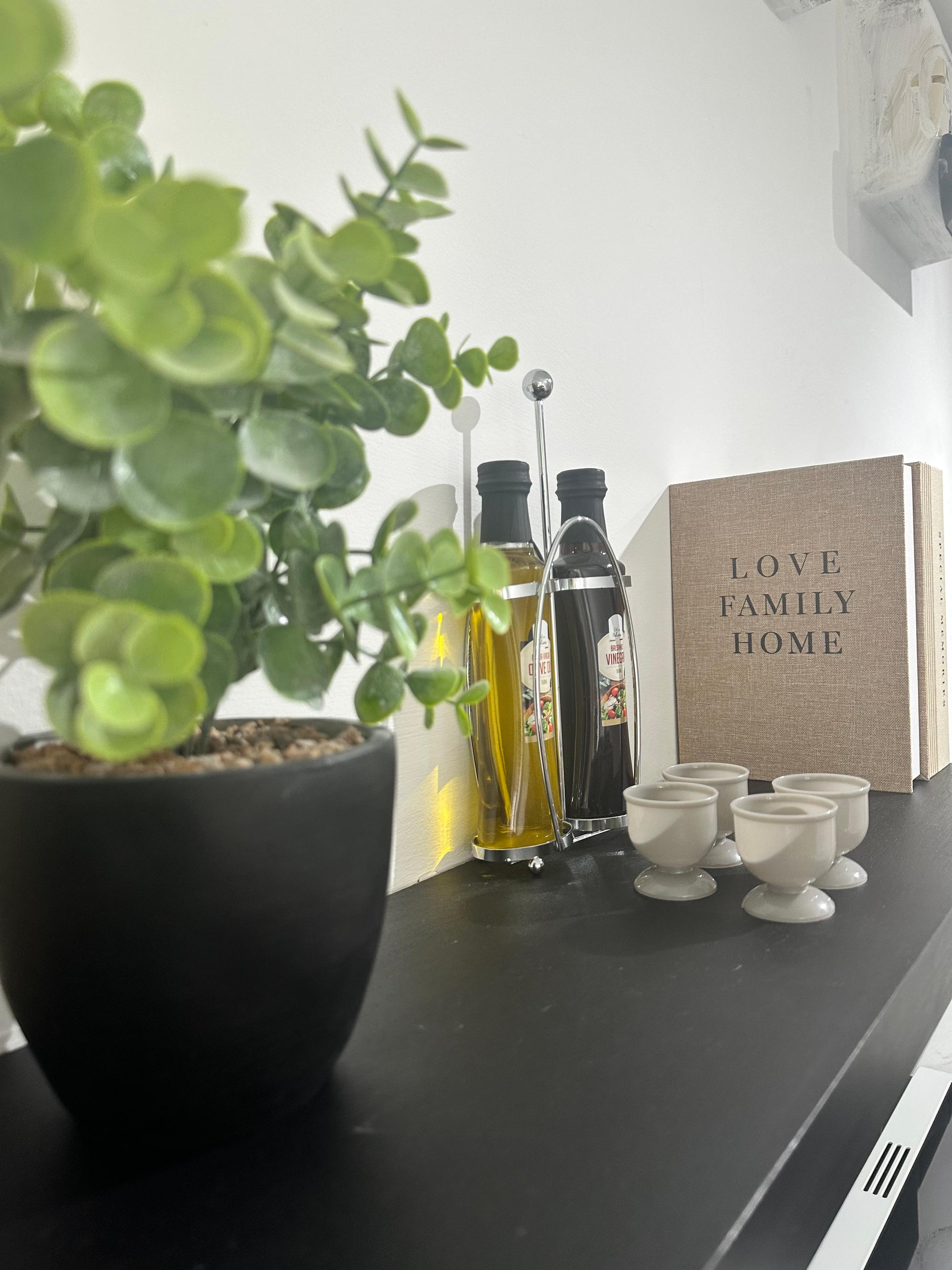 Cosy Ground Floor One Bedroom Flat/ Parking4