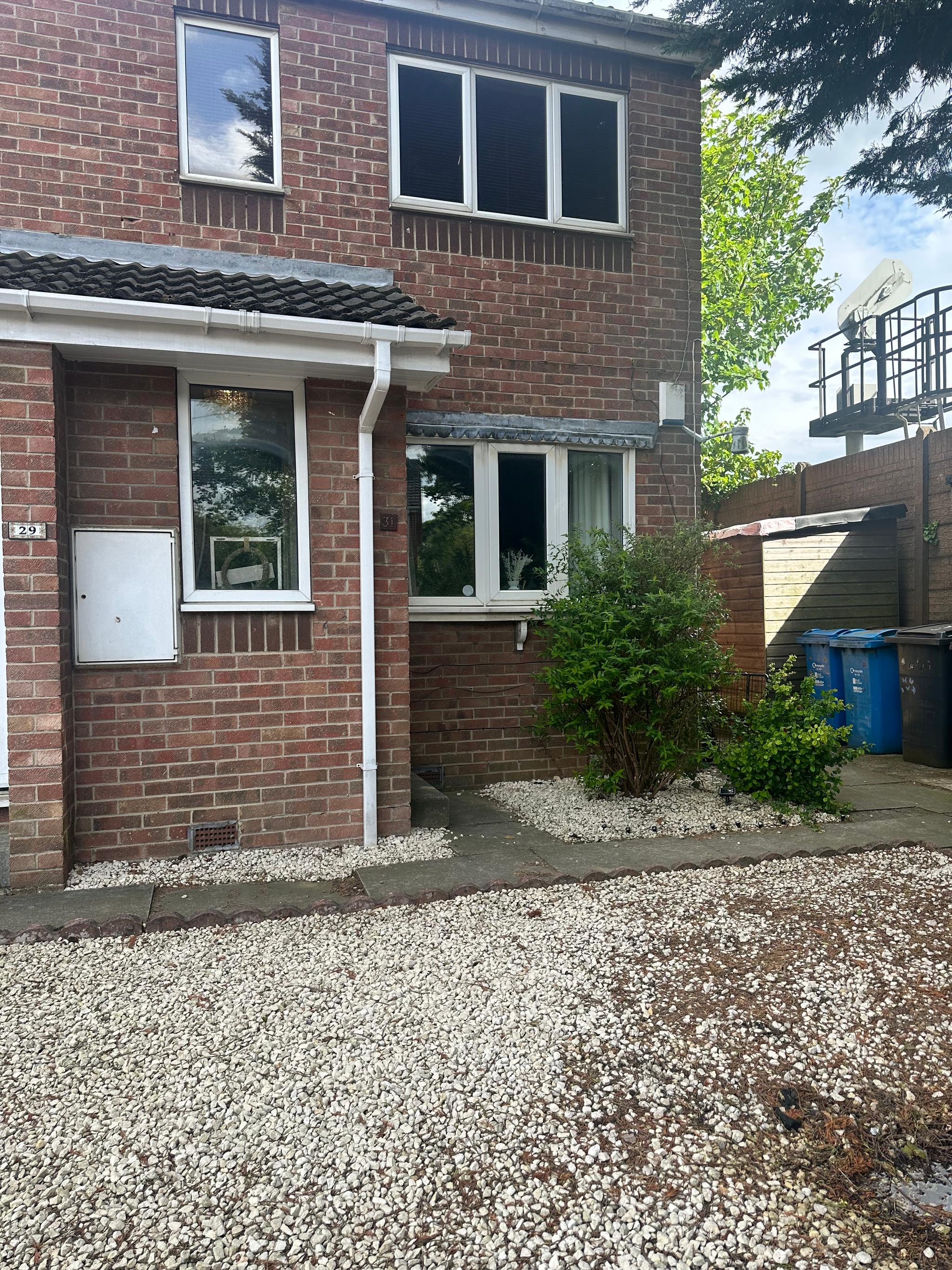 Cosy Ground Floor One Bedroom Flat/ Parking5