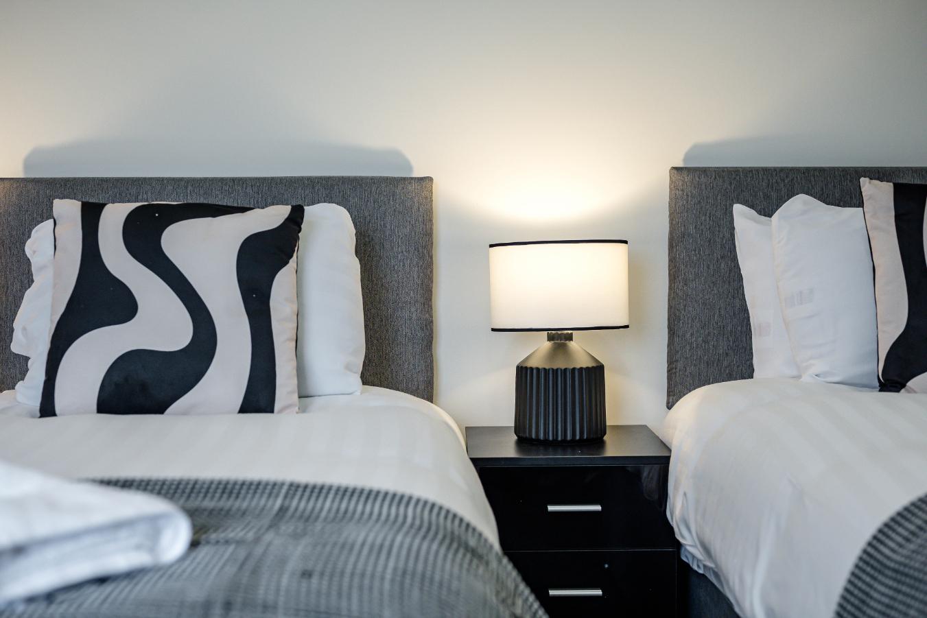 Anfield Cosy Stays | Close to Stadium | Sleeps 142