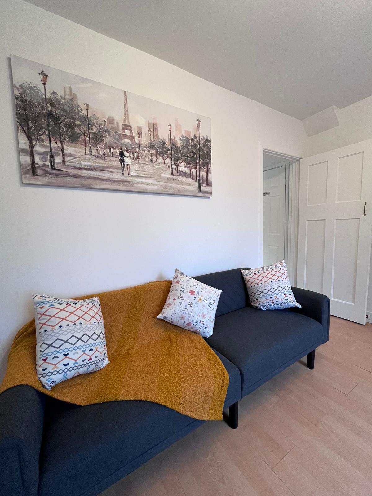 Two Bed Villa Notts for families and professionals3